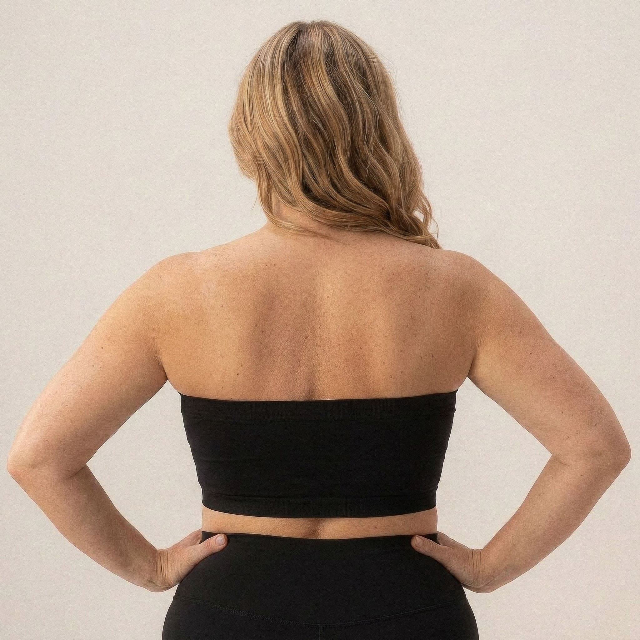 Convertible Strapless Bandeau Bra with Wireless Comfort & Anti-Slip Grip TheJellyBra