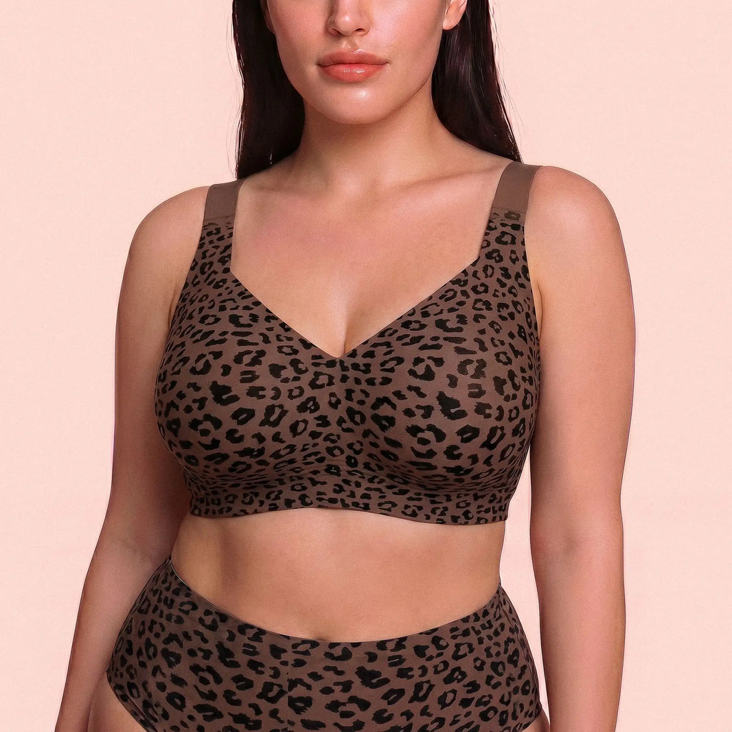 Plus size model in The Jelly Bra brown leopard – comfortable soft gel bra, best lifting bra for sagging breasts